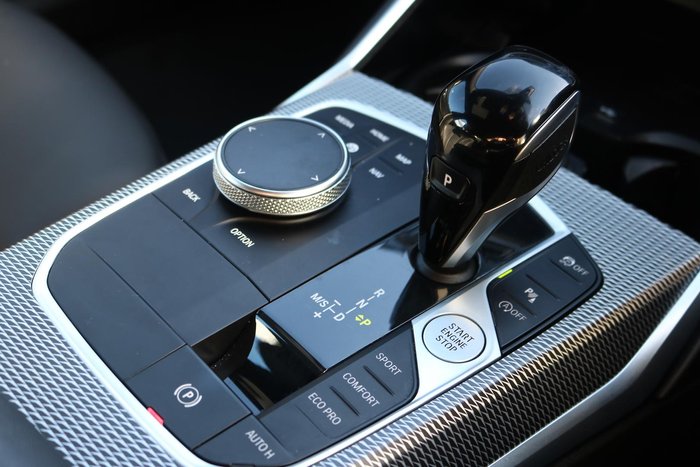 2022 BMW 3 Series 320i M Sport