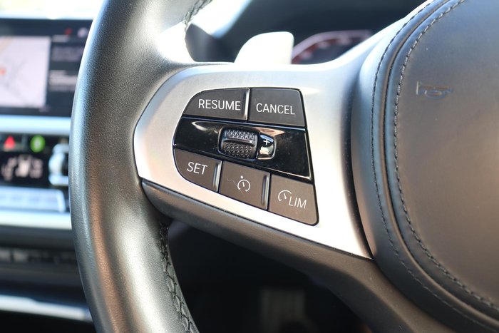 2022 BMW 3 Series 320i M Sport