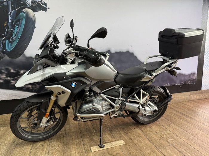 2017 BMW Motorrad R1200 GS WHITE