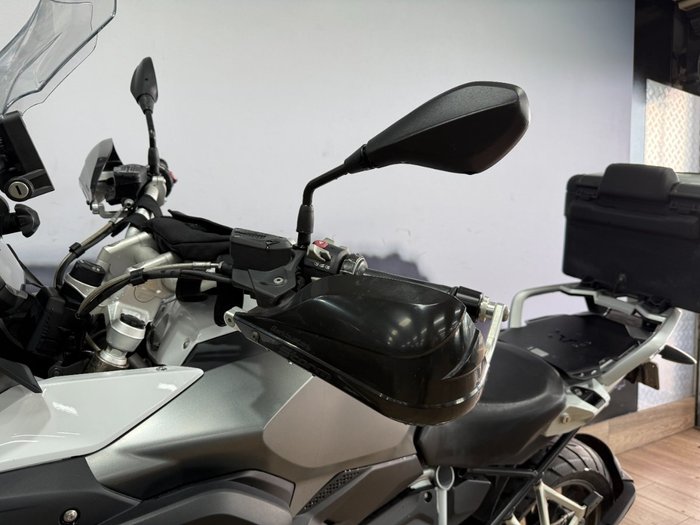 2017 BMW Motorrad R1200 GS WHITE