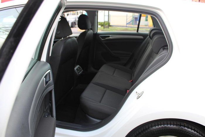 2019 Volkswagen Golf 110TSI Trendline 7.5 MY19.5 Pure White