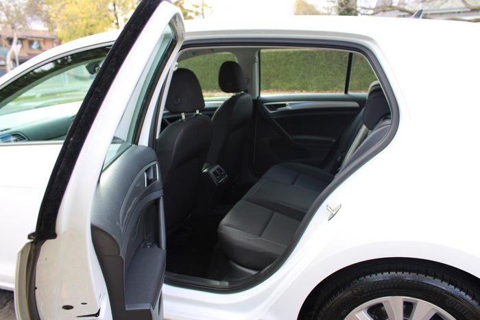 2019 Volkswagen Golf 110TSI Trendline 7.5 MY19.5 Pure White