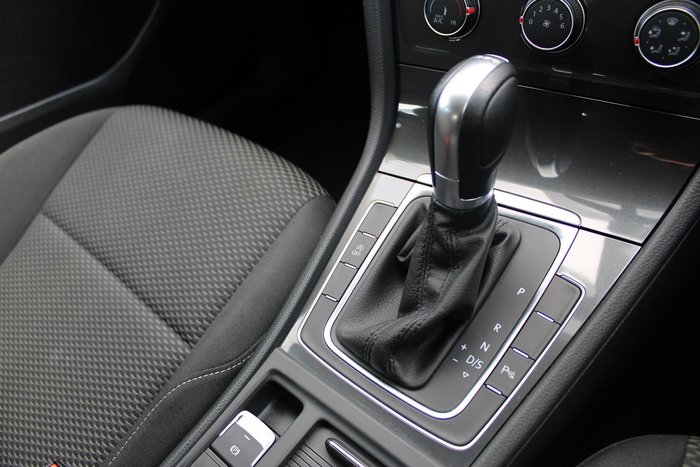 2019 Volkswagen Golf 110TSI Trendline 7.5 MY19.5 Pure White