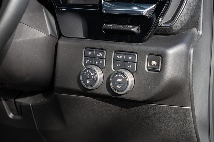 2024 Chevrolet Silverado 1500 LTZ Premium W/Tech Pack T1 MY24 4X4 WHITE