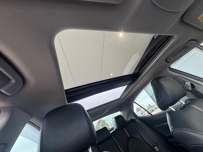 2019 Toyota Camry SL