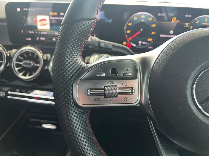 2022 Mercedes-Benz GLB-Class GLB200