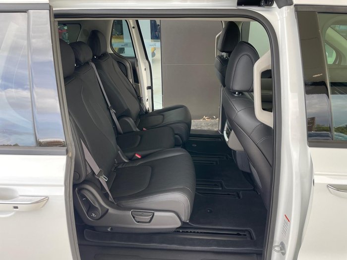 2025 Kia Carnival GT-Line HEV