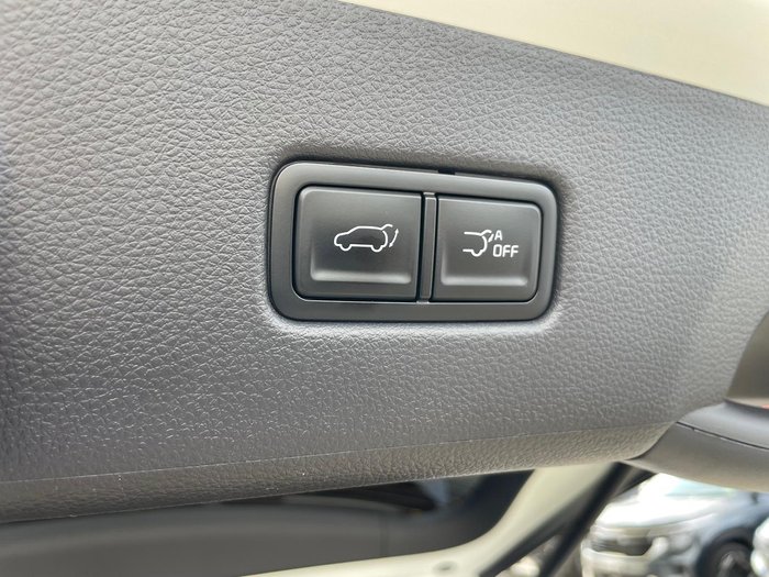 2025 Kia Carnival GT-Line HEV