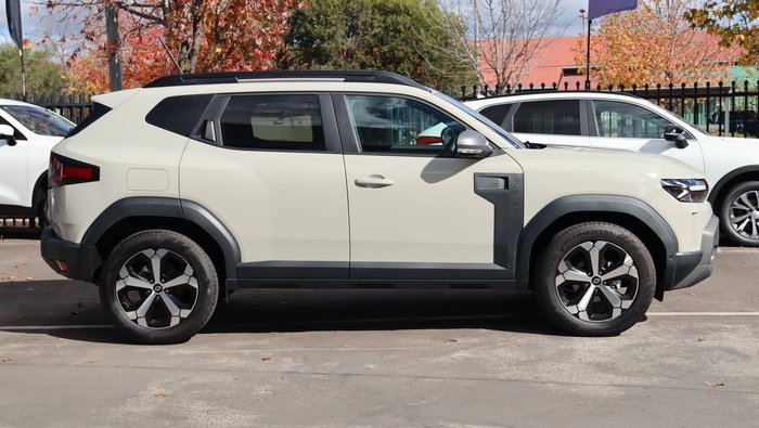 2025 Renault Duster Techno
