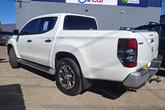 2022 MITSUBISHI TRITON GLX+ (4x4)