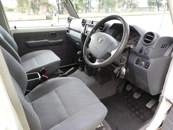 2015 Toyota Landcruiser GXL