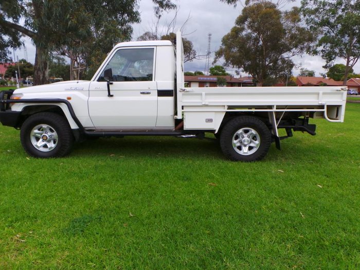 2015 Toyota Landcruiser GXL