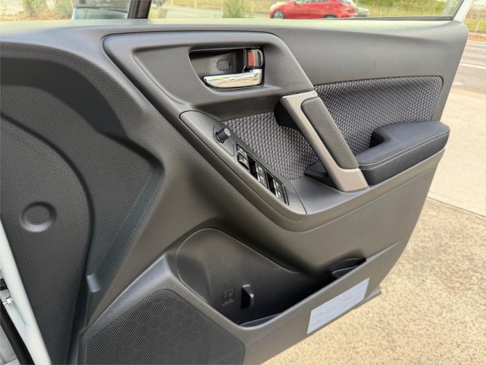 2017 SUBARU FORESTER 2.0D-L