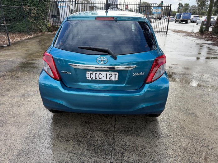 2012 TOYOTA YARIS YR