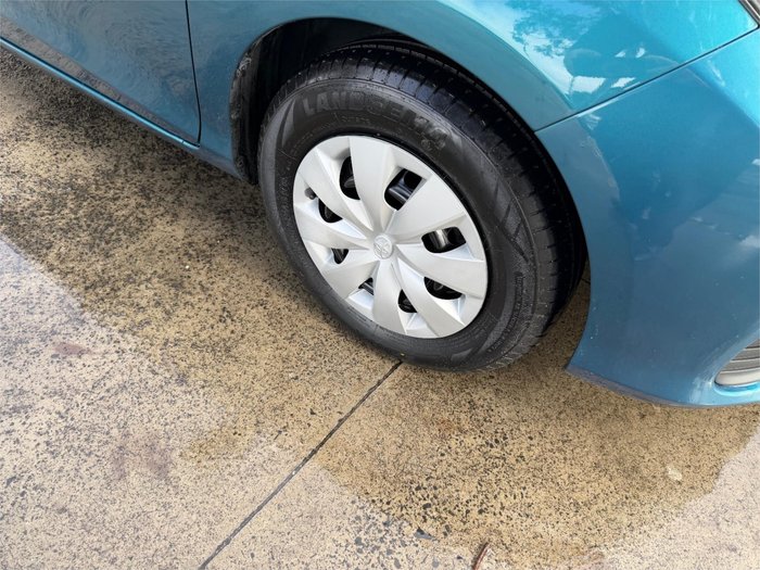 2012 TOYOTA YARIS YR
