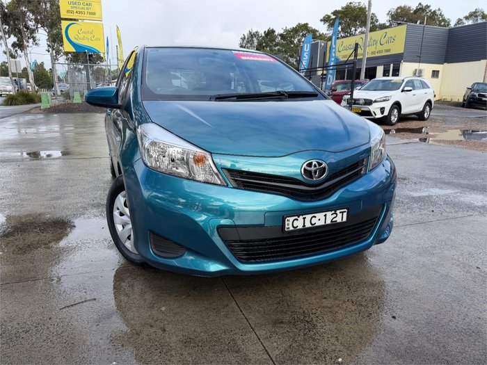 2012 TOYOTA YARIS YR