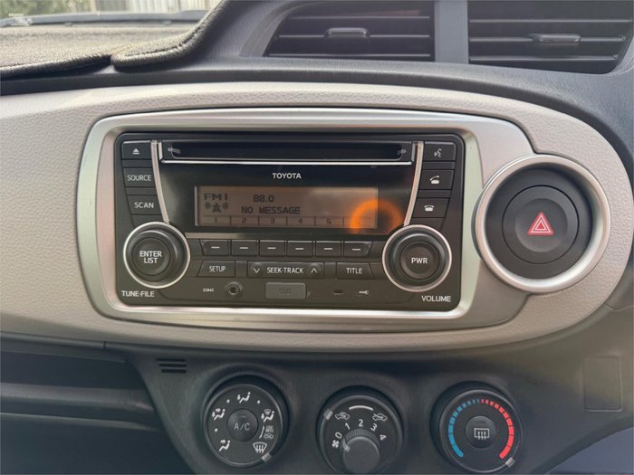 2012 TOYOTA YARIS YR