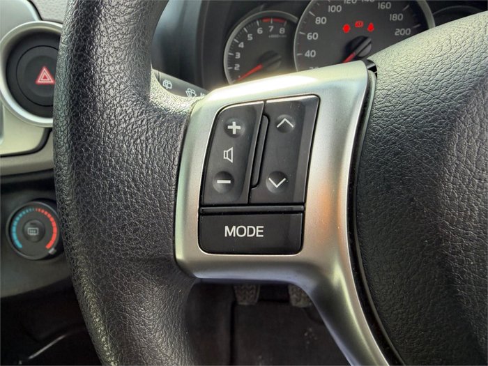 2012 TOYOTA YARIS YR