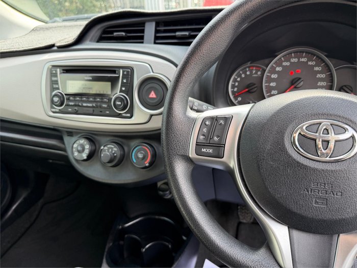 2012 TOYOTA YARIS YR