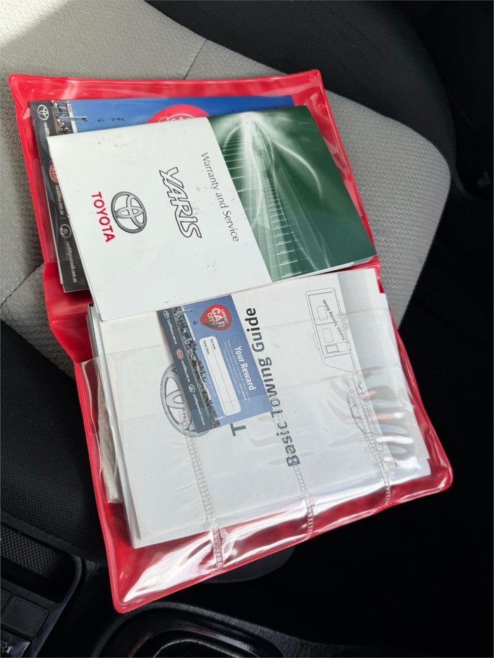 2012 TOYOTA YARIS YR