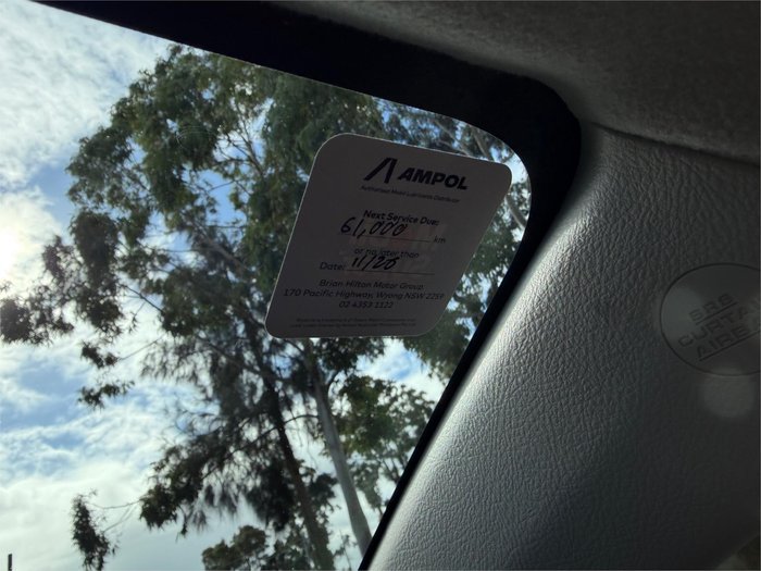 2012 TOYOTA YARIS YR