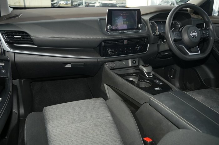 2025 Nissan X-TRAIL ST