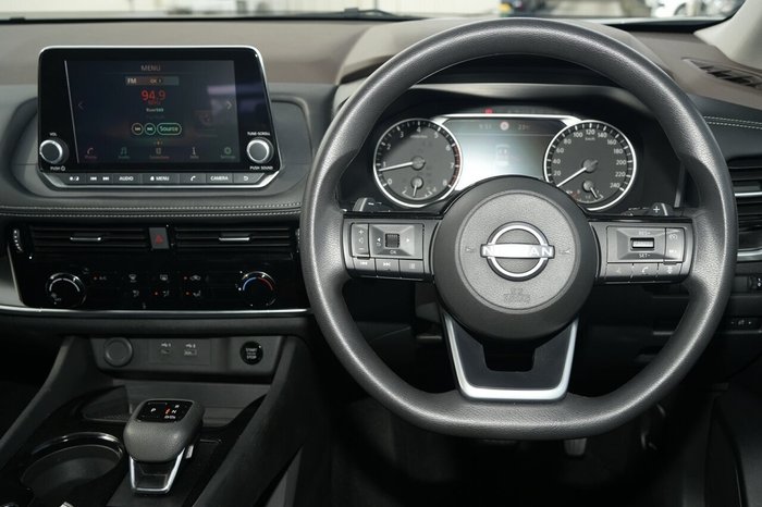 2025 Nissan X-TRAIL ST