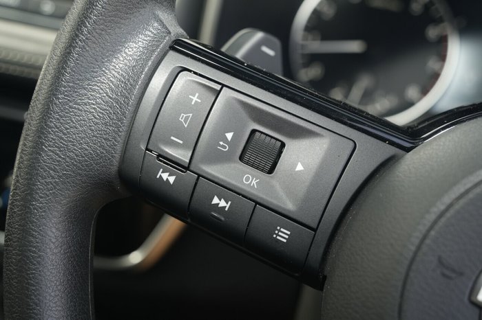 2025 Nissan X-TRAIL ST