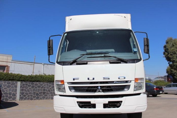 2012 Fuso Fighter 1024 WHITE