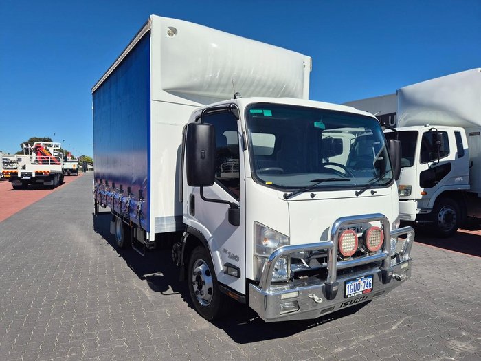 2015 Isuzu Npr65-190  6 Pallet Tautliner