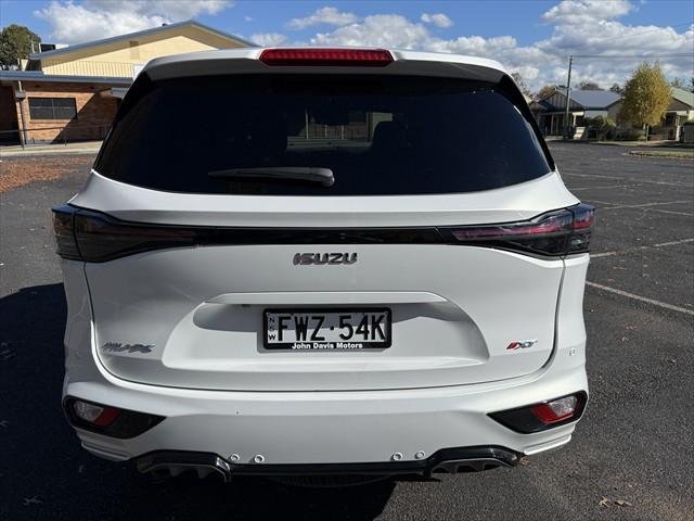 2025 Isuzu MU-X X-TERRAIN