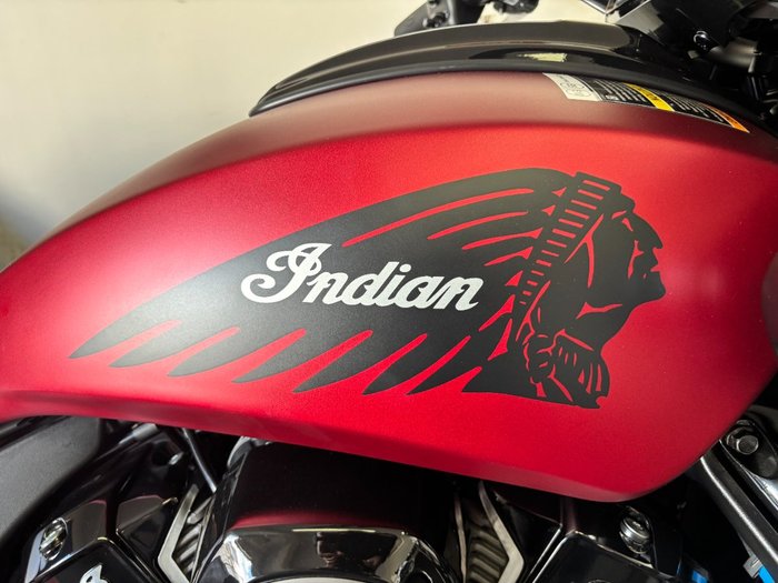 2024 Indian CHALLENGER DARK HORSE Red