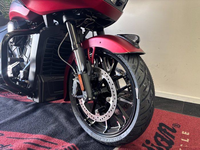 2024 Indian CHALLENGER DARK HORSE Red