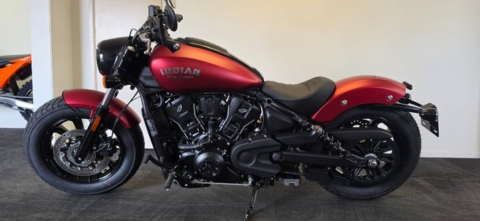 2025 Indian SCOUT BOBBER Red