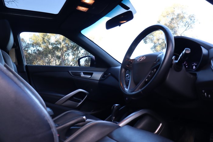 2016 Hyundai Veloster SR Turbo