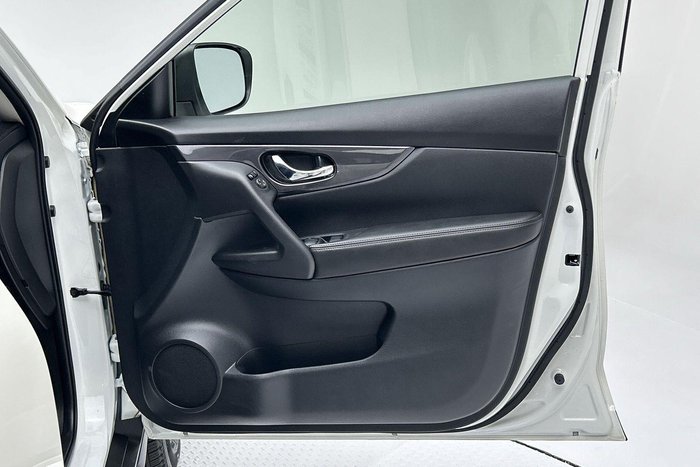 2021 Nissan X-TRAIL ST
