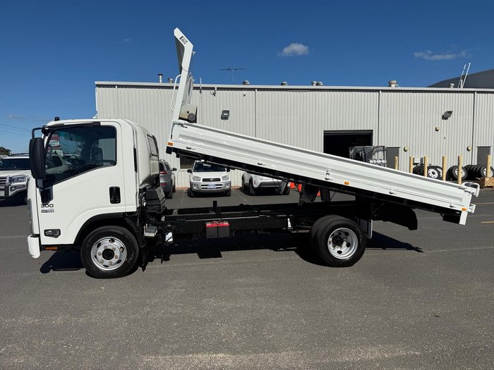 2014 Isuzu N Series NPR 300