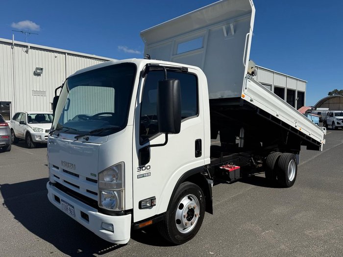 2014 Isuzu N Series