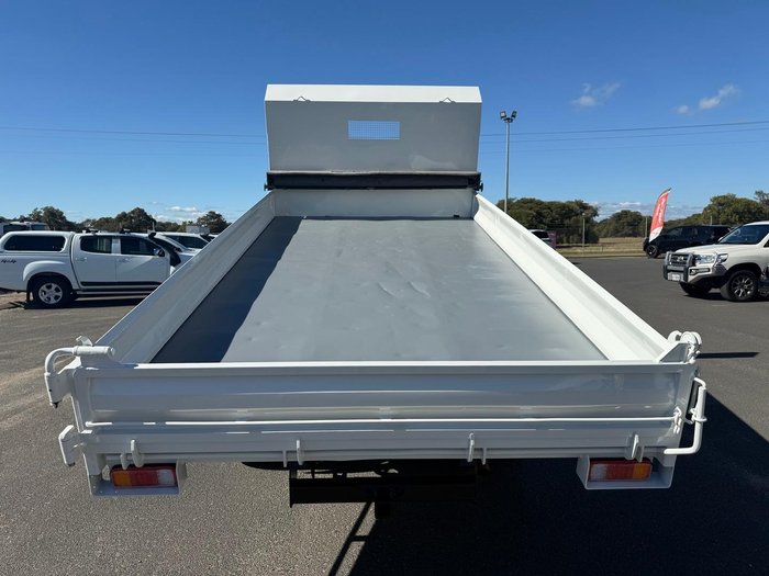 2014 Isuzu N Series NPR 300