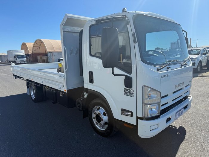 2014 Isuzu N Series NPR 300