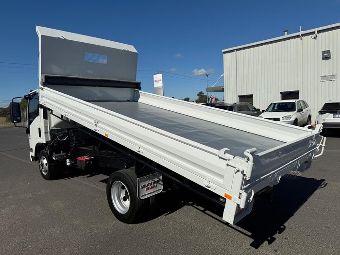2014 Isuzu N Series NPR 300