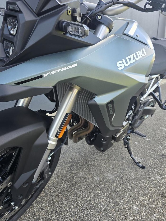 2024 Suzuki V-Strom 800 V-Strom Green