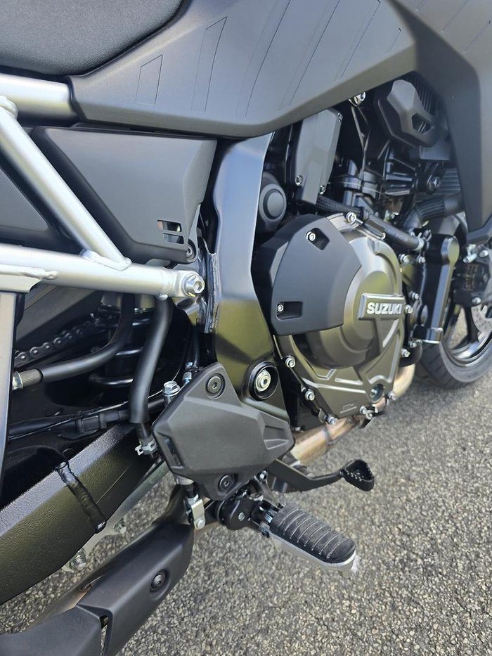 2024 Suzuki V-Strom 800 V-Strom Green