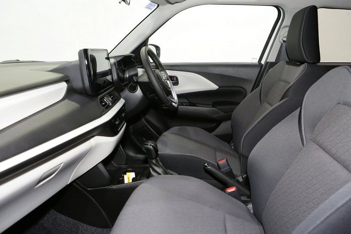 2025 Suzuki Swift Hybrid Plus