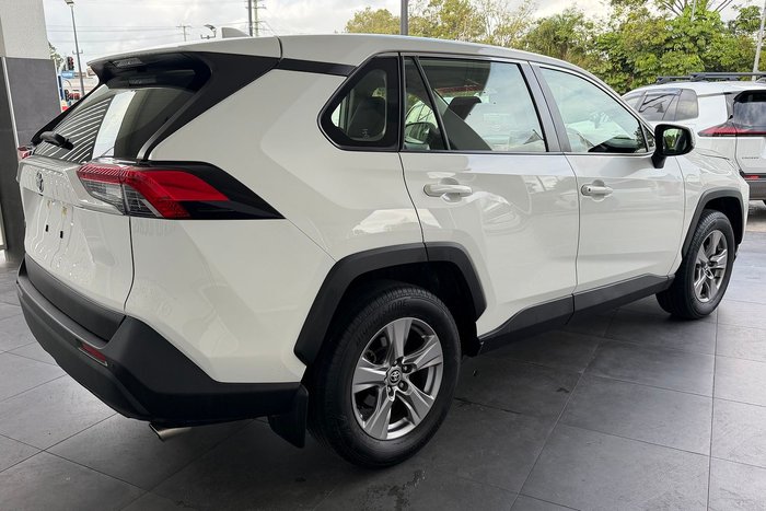 2022 Toyota RAV4 GX