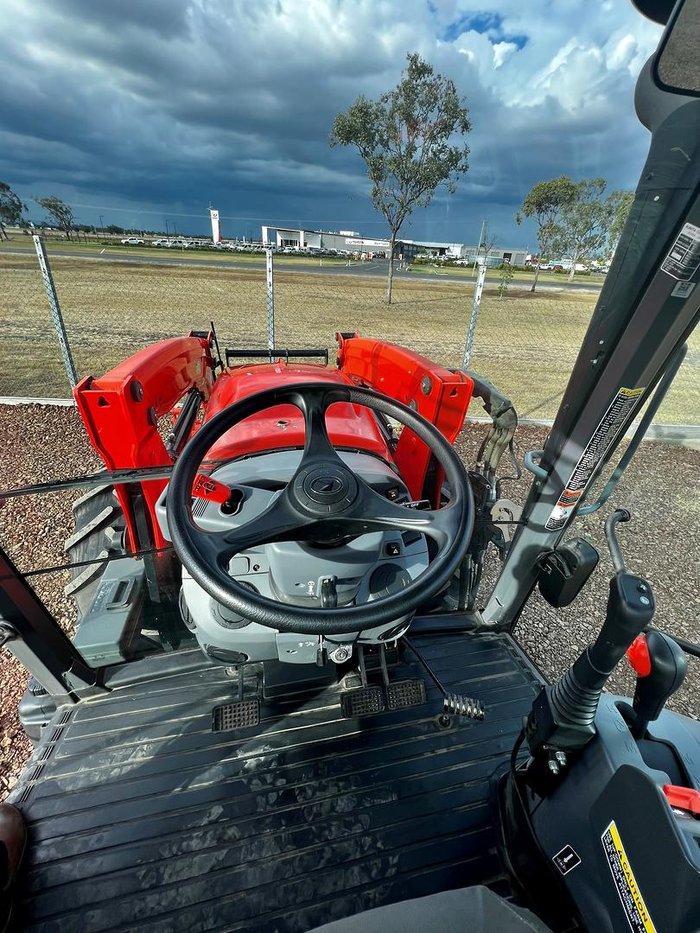 2022 Kubota M135gx