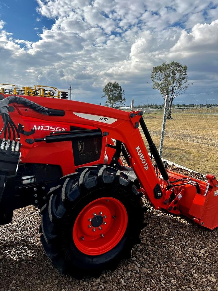 2022 Kubota M135gx