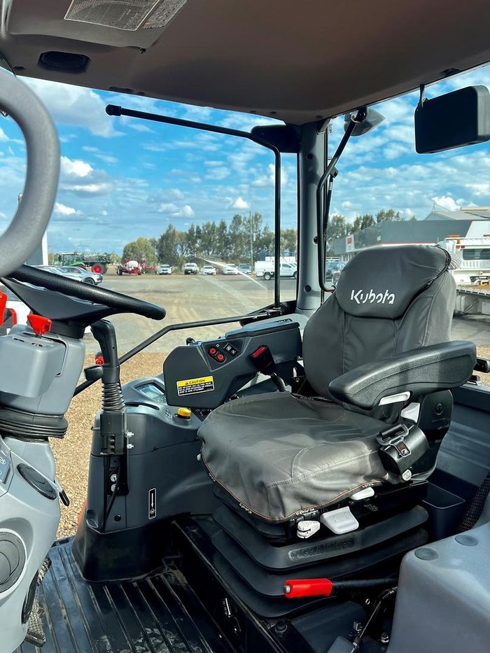 2022 Kubota M135gx