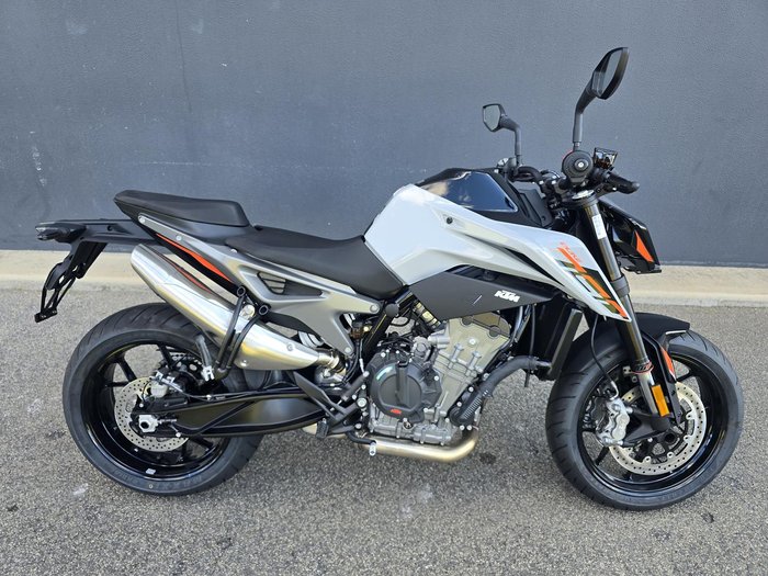 2024 KTM 790 Duke Duke Grey