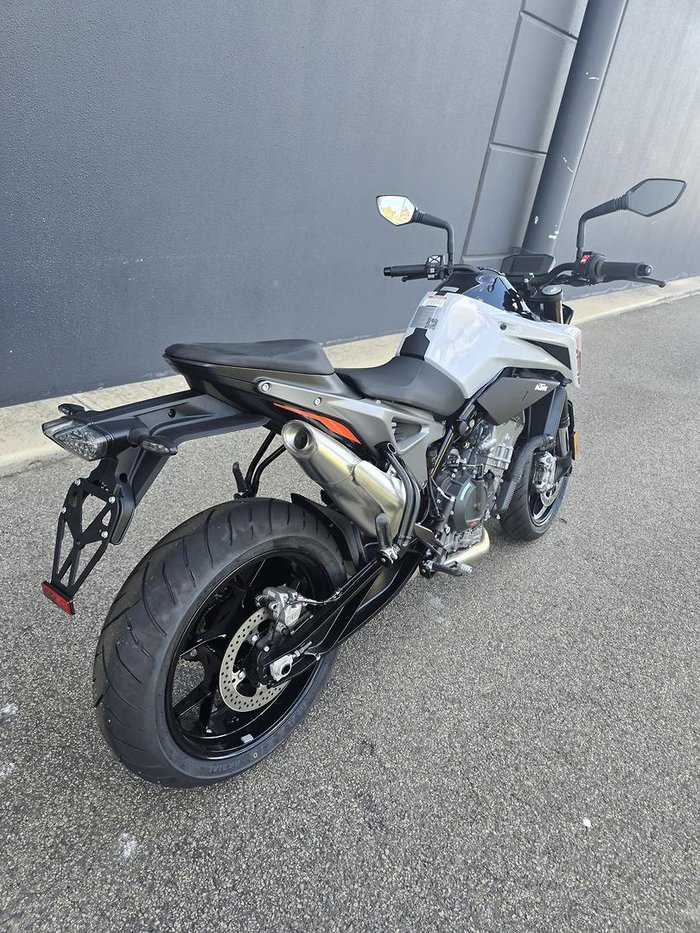 2024 KTM 790 Duke Duke Grey